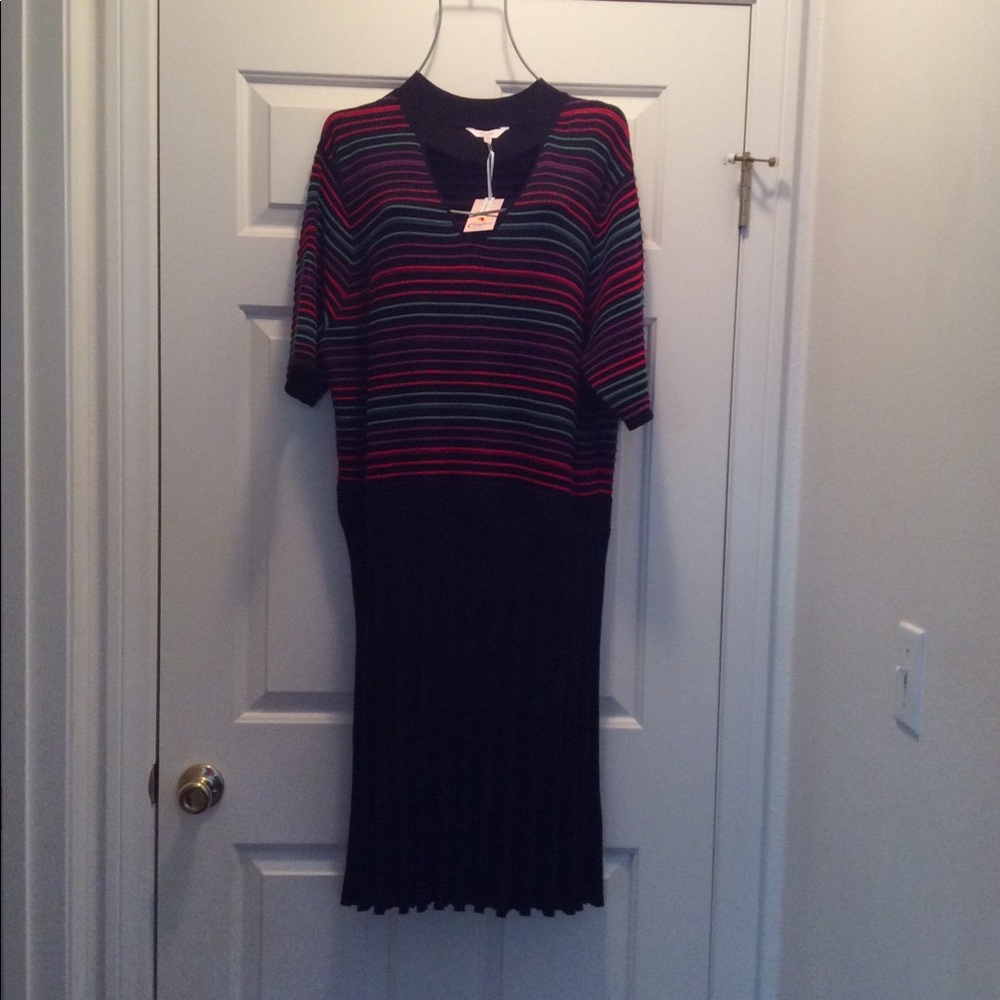 🚫FLASH🚫Cutie! Sweater peek-a-boo pleated skirt - Picture 2 of 5